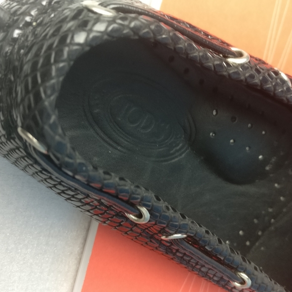 760cad Tods Gommino Loafer, Glossy Shiny Snakeskin Italian Leather size 6 - Picture 6 of 14
